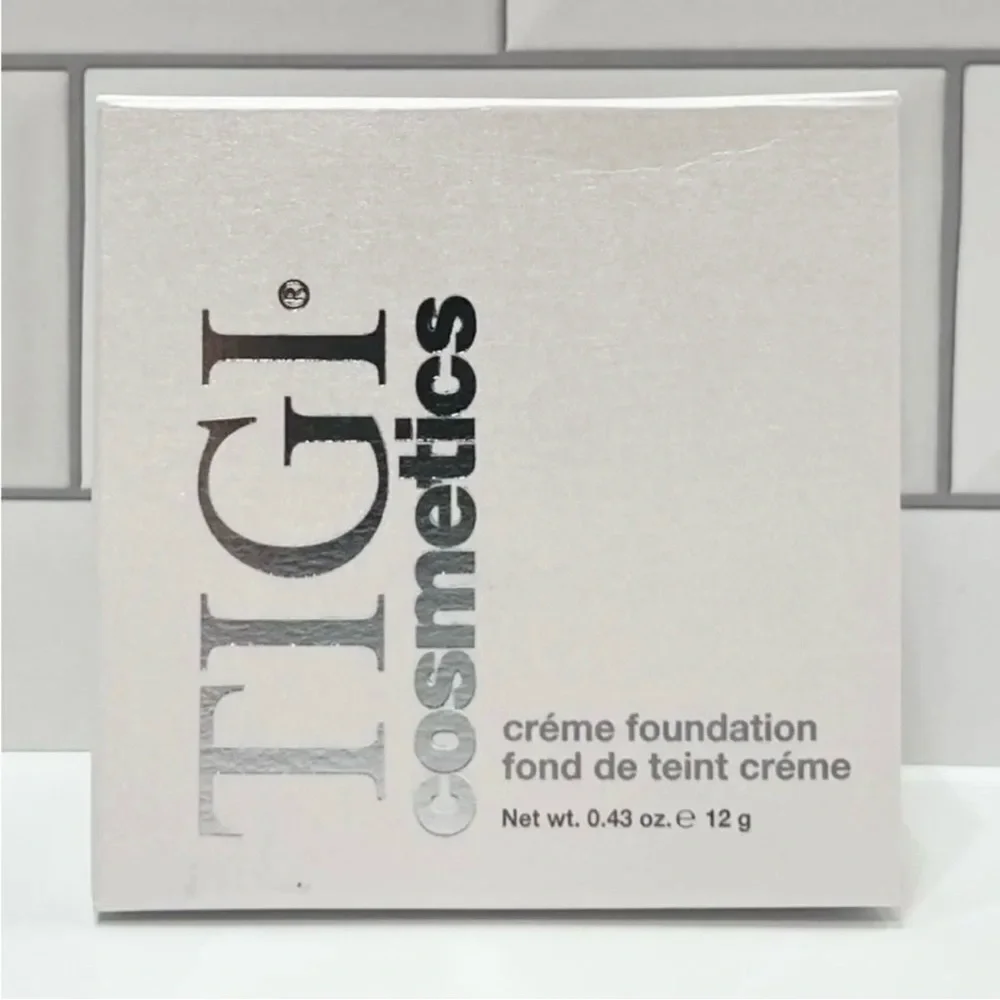 TIGI Cosmetics Dark Creme Foundation